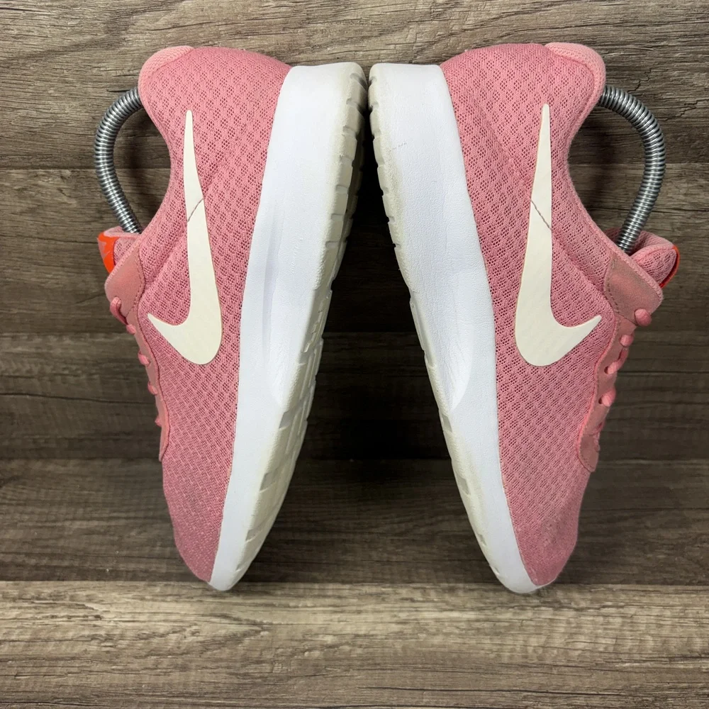 Nike Tanjun Pink Womens US Size 9 EUR 40.5 812655-600 Running Shoes